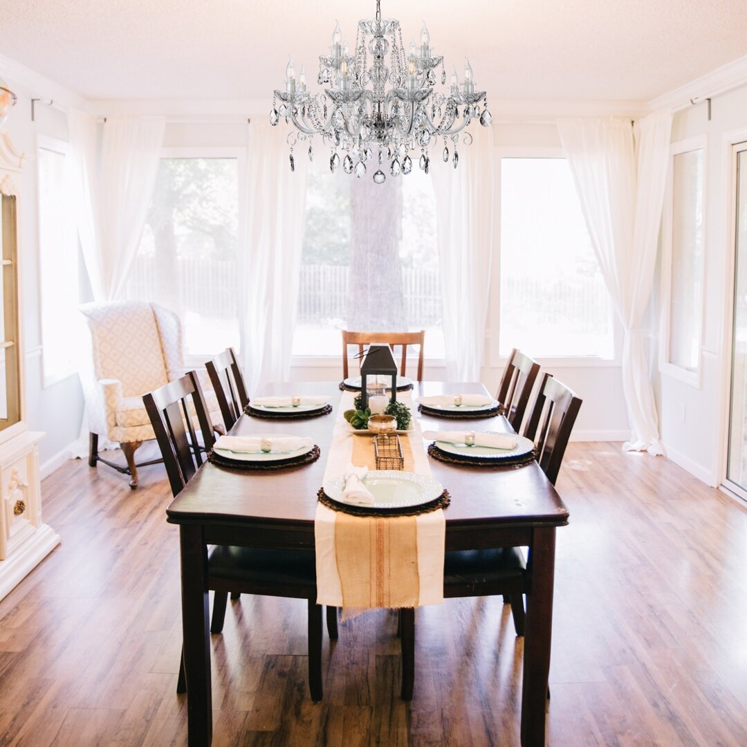 Crystal chandelier above the dining table EL1411202PB